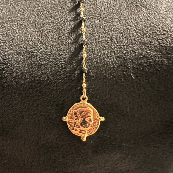 Women’s layered necklace. - Picture 5 of 5